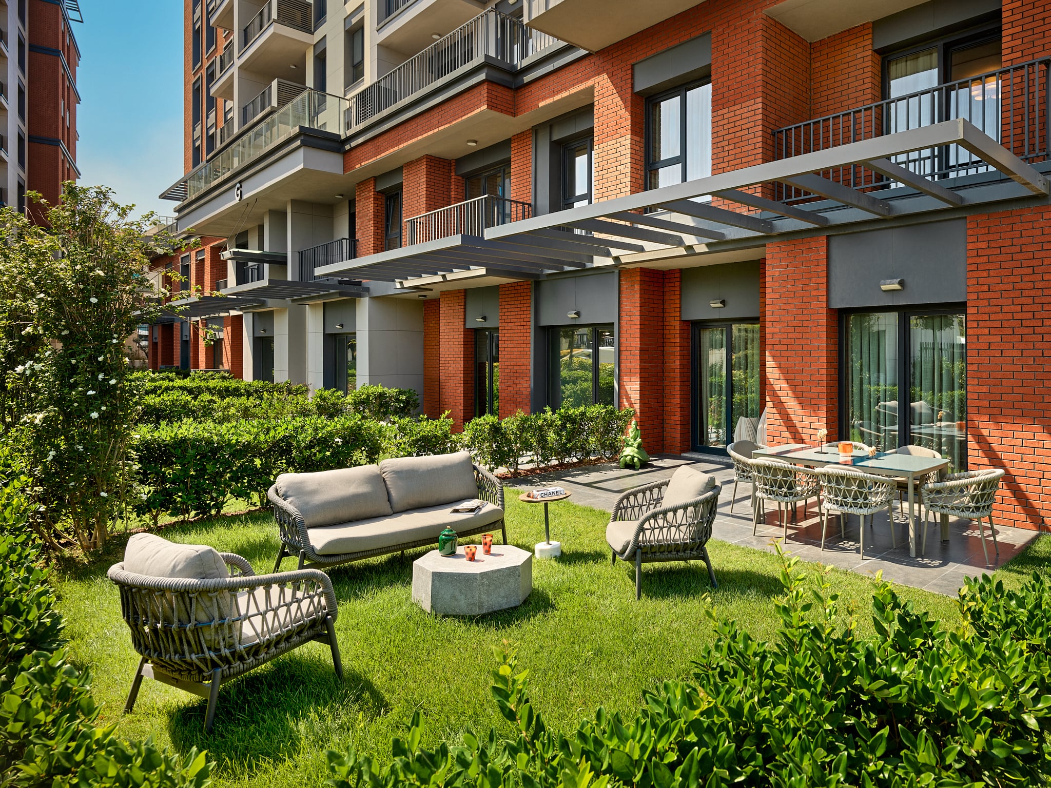 Yenilevent Modern